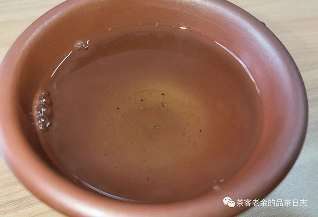 困鹿山制茶人2018年曼松古树普洱茶