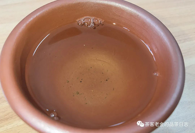 困鹿山制茶人2018年曼松古树普洱茶