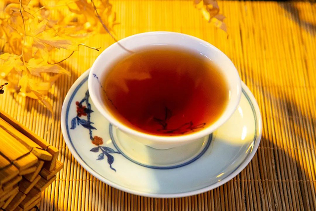 中茶1996年勐海老树生砖普洱茶