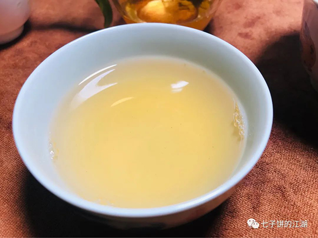 合和昌2018年布朗青饼普洱茶