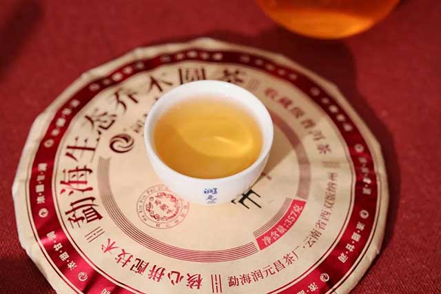 2022年润元昌布朗红丝带普洱茶