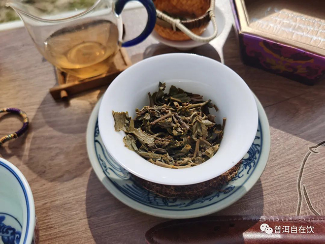 下关沱茶2022藏汉合欢普洱茶