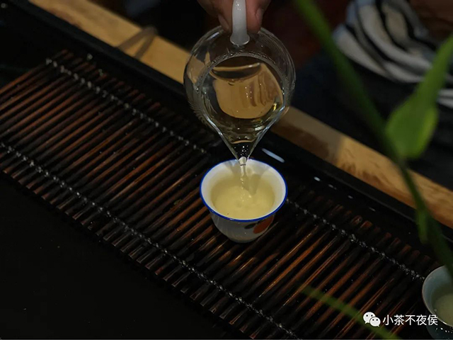 小茶不夜侯曼松贡茶