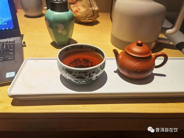 福今金印茶王青饼普洱茶