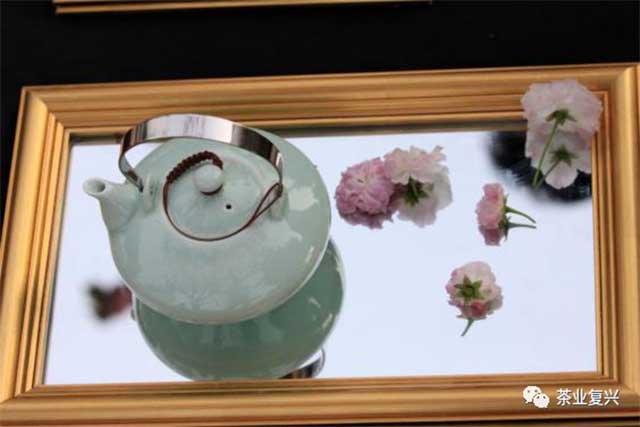 潘城小径分岔的花园茶席艺术