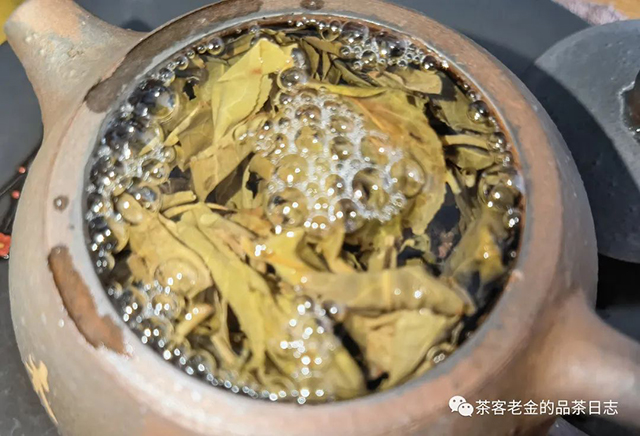 老爷说不将就2019年蛮砖普洱茶