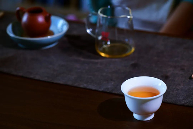 彩农茶易武十年醇普洱茶