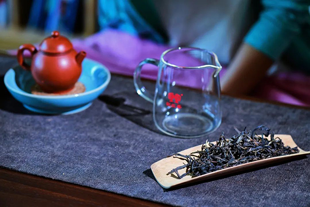 彩农茶易武十年醇普洱茶
