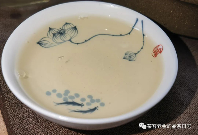 吾茶共饮2022年紫茎易武普洱茶