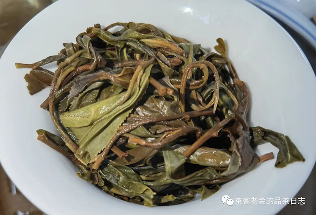 吾茶共饮2022年紫茎易武普洱茶