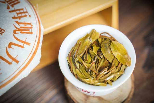 六大茶山经典再现九九班章老树圆茶
