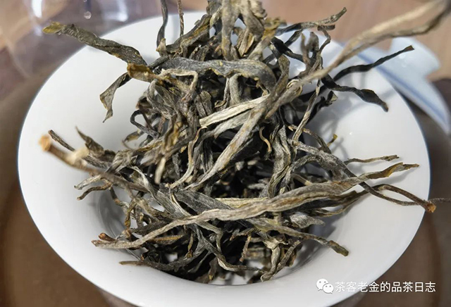 馨兰熙号2022年老班章茶王地古树头春纯料普洱茶