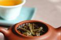 天威德成经典普洱茶文化：三伏喝茶，饮之有道