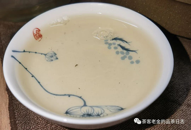 吾茶共饮2022年无量山普洱茶