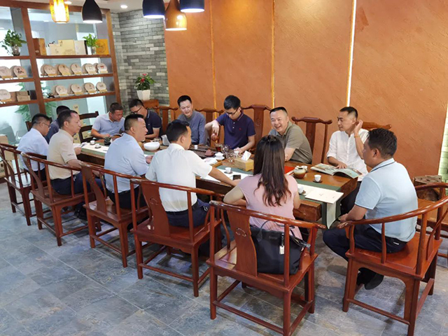 勐腊县党政考察团莅临岁月知味考察