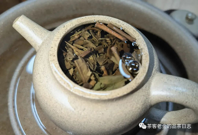 苦行茶僧2013年一阐提金瓜普洱茶