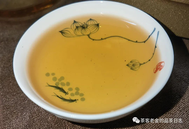 苦行茶僧2009年绿大寨普洱茶