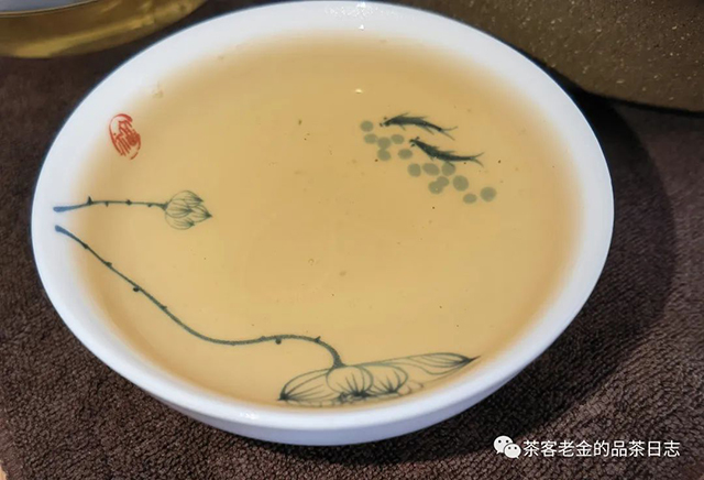 石一龙中茶公司定制茶中茶九九仙鹤青饼