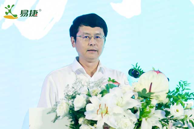中国石化云南石油分公司副总经理刘踊林先生致辞