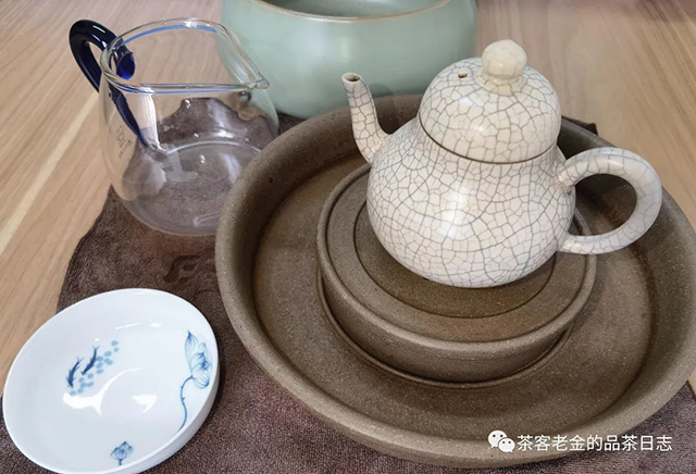 广东茶友2018年多依树秋普洱茶