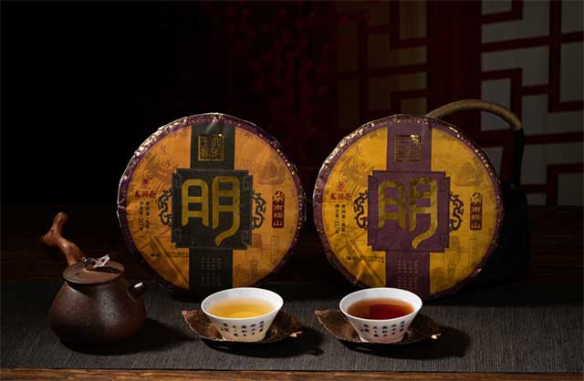 2021年龙润茶王朝饼生茶系列普洱茶