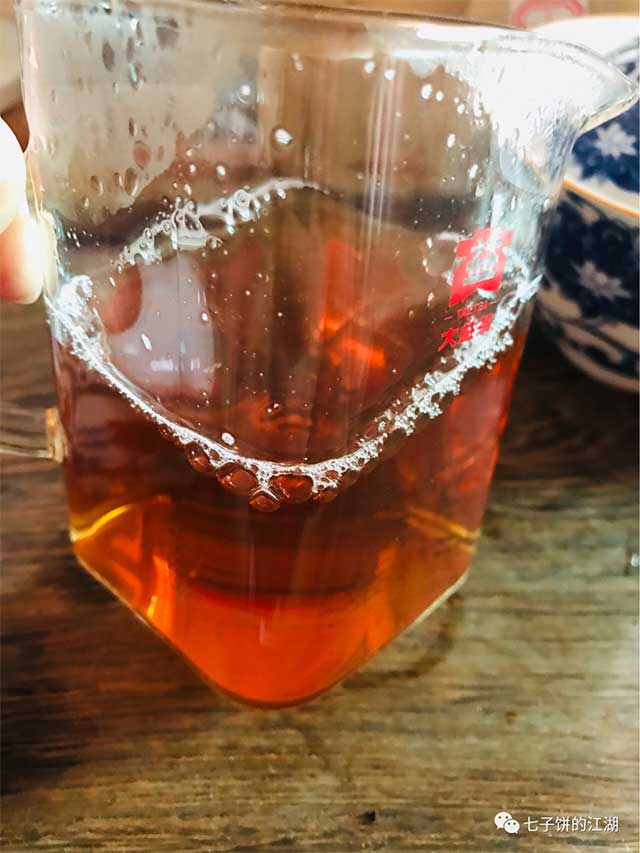大益2101金色韵象普洱茶开汤品鉴