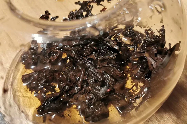 普洱茶80年代的8592老茶