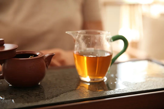 荣瑞祥2006年春茶料酸枣树老生茶