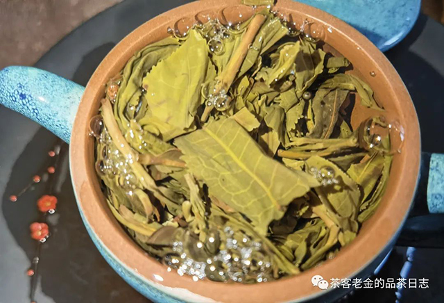 栩月古茶2021年蛮砖普洱茶