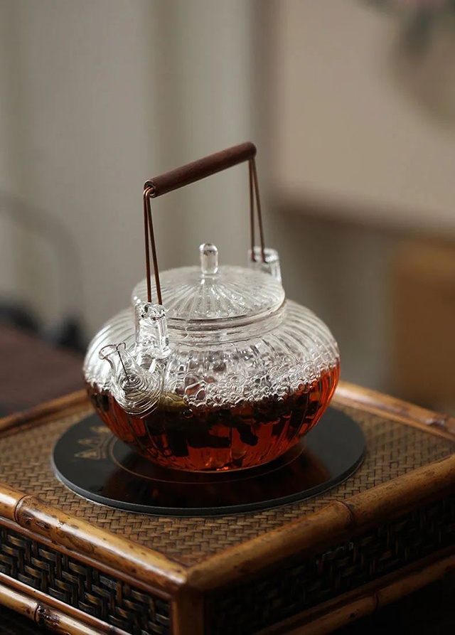 荣瑞祥煮茶