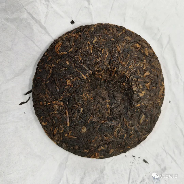 大益汉宫月熟茶100克小饼