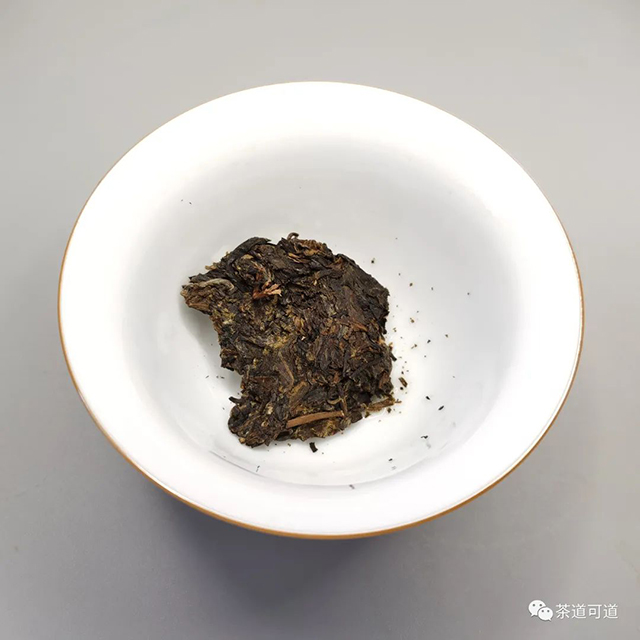 2018大益7542普洱生茶小饼普洱茶