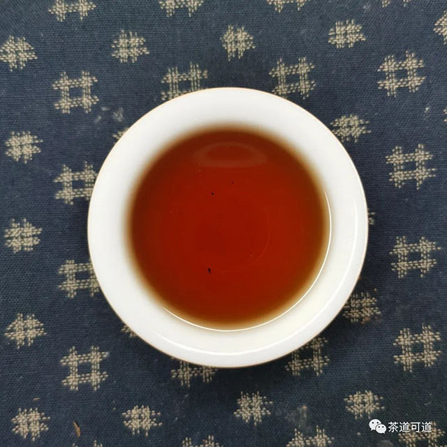 2005年大益0532博字饼普洱茶