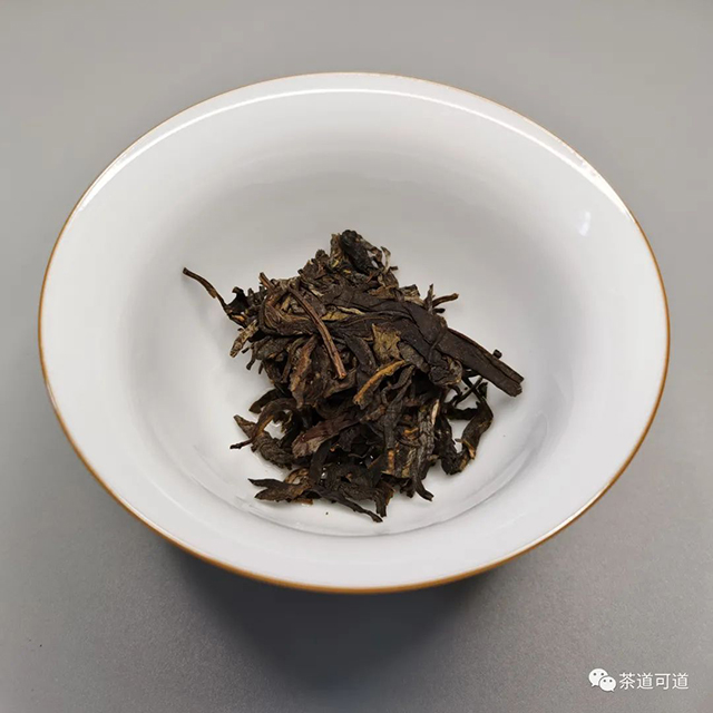 八角亭2021年大成小隐易武大树普洱茶