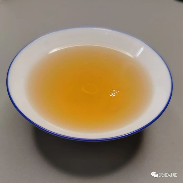 八角亭2021年大成小隐易武大树普洱茶