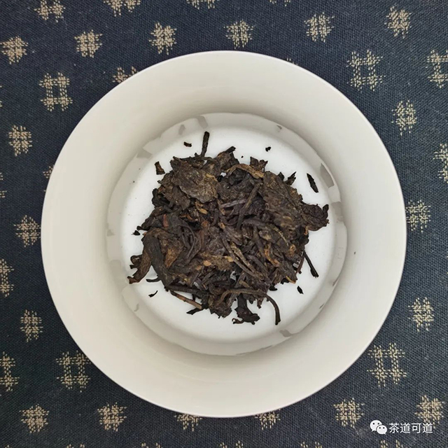 老同志9978普洱熟茶100克小饼