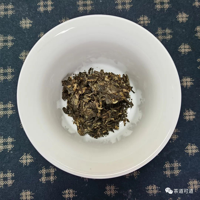 下关2012年雪域印象普洱生茶蘑菇沱紧茶