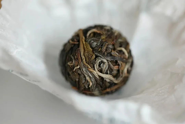 荣瑞祥茶业2022年小泥塘龙珠