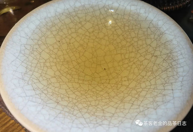 庄主号2020年大黑树林普洱茶
