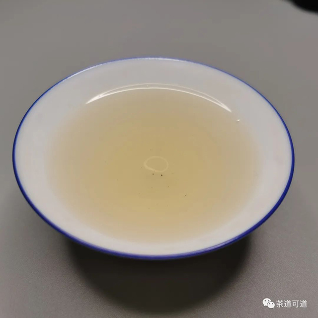 福海茶厂布朗云集生茶饼