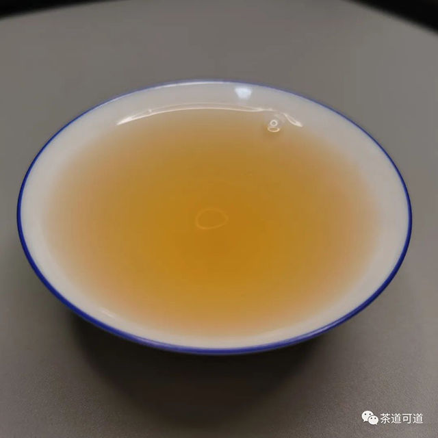 福海茶厂布朗云集生茶饼