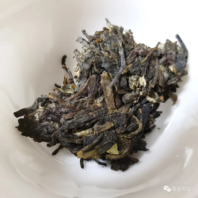 下关2021年弯弓古树饼茶