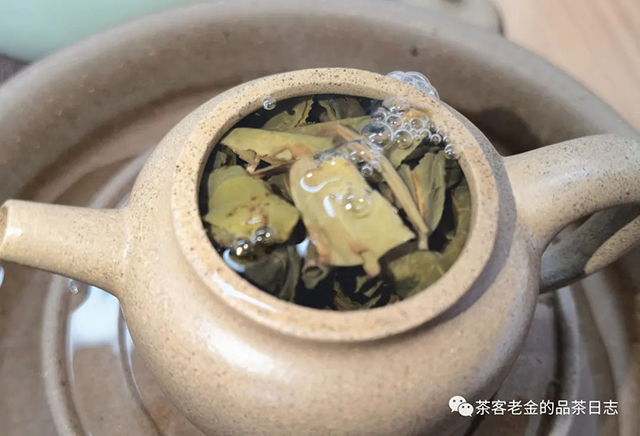 苦行茶僧曼松龙珠普洱茶