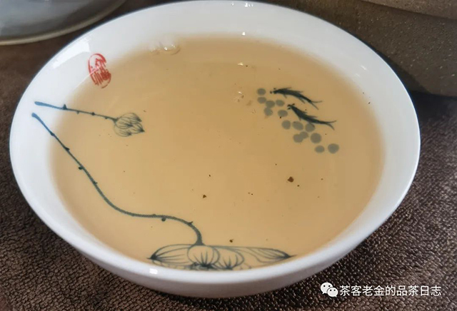 吾茶共饮2015年则道曼松普洱茶