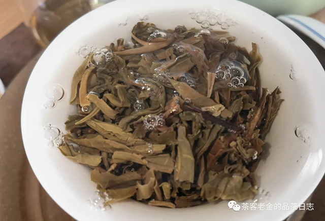 吾茶共饮2015年则道曼松普洱茶