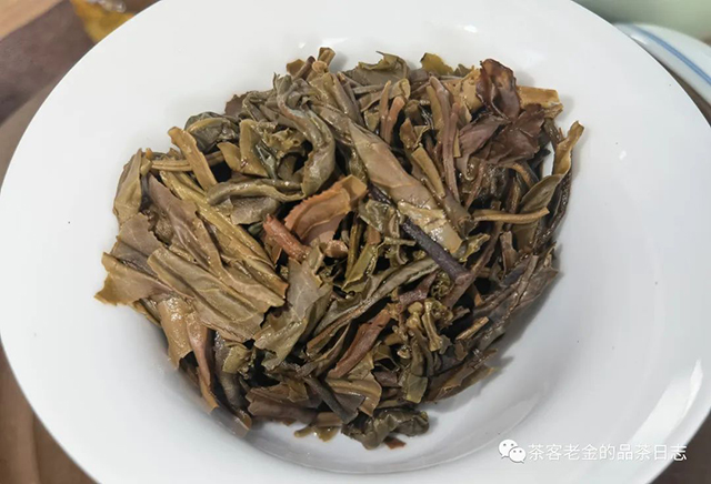 吾茶共饮2015年则道曼松普洱茶