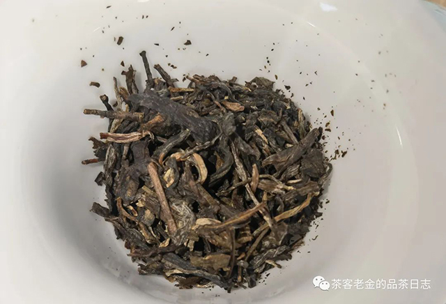 吾茶共饮2015年则道曼松普洱茶