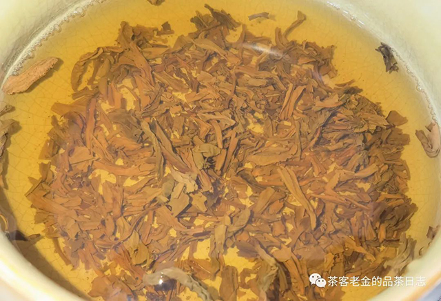 吾茶共饮2015年则道曼松普洱茶