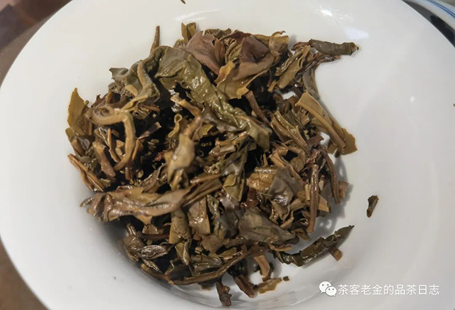 吾茶共饮2015年则道曼松普洱茶