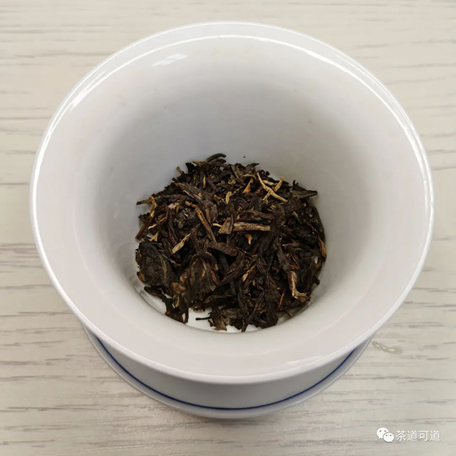 2015年陈升福元昌经典仁山普洱生茶普洱茶